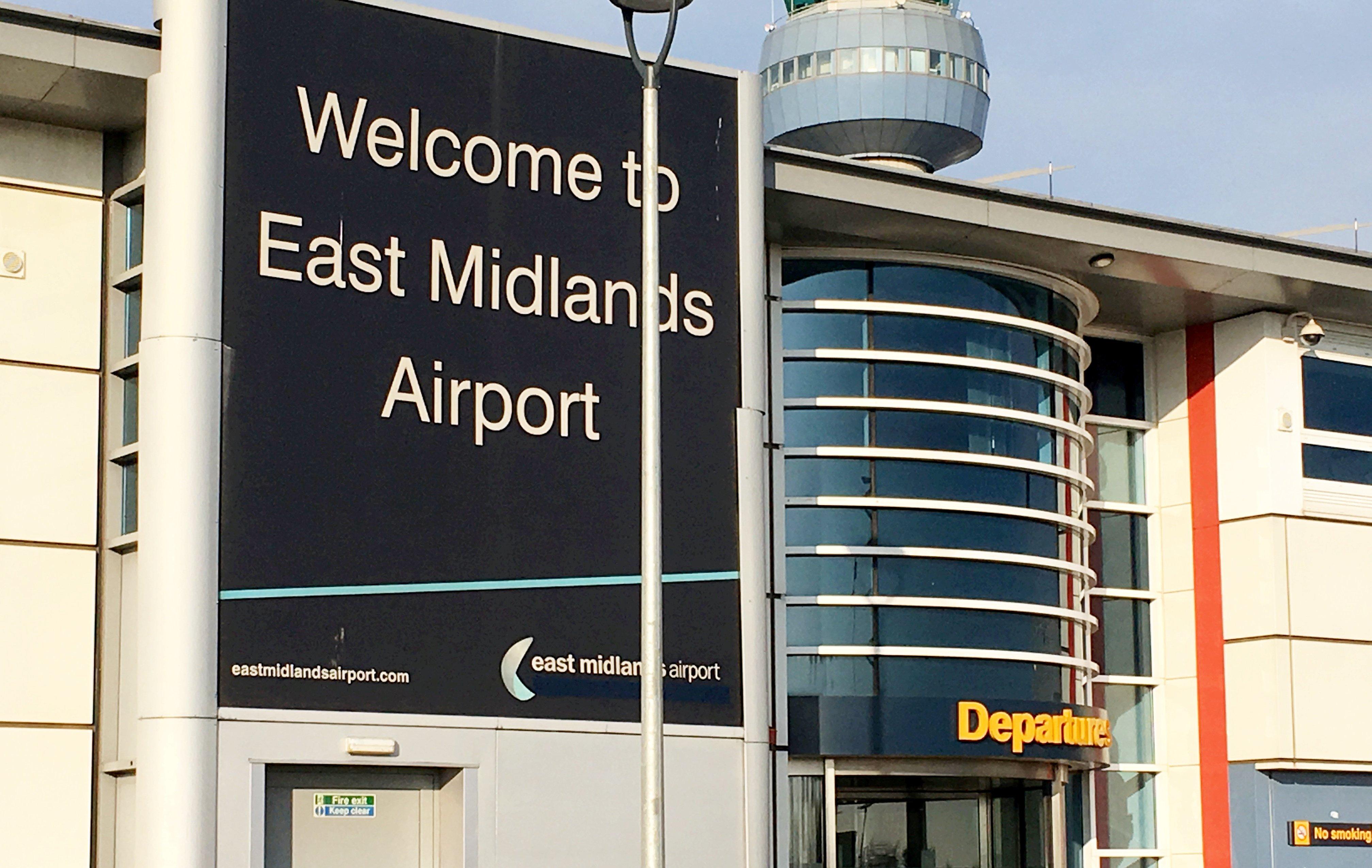 Hundreds of jobs up for grabs at East Midlands Airport Derbyshire Times